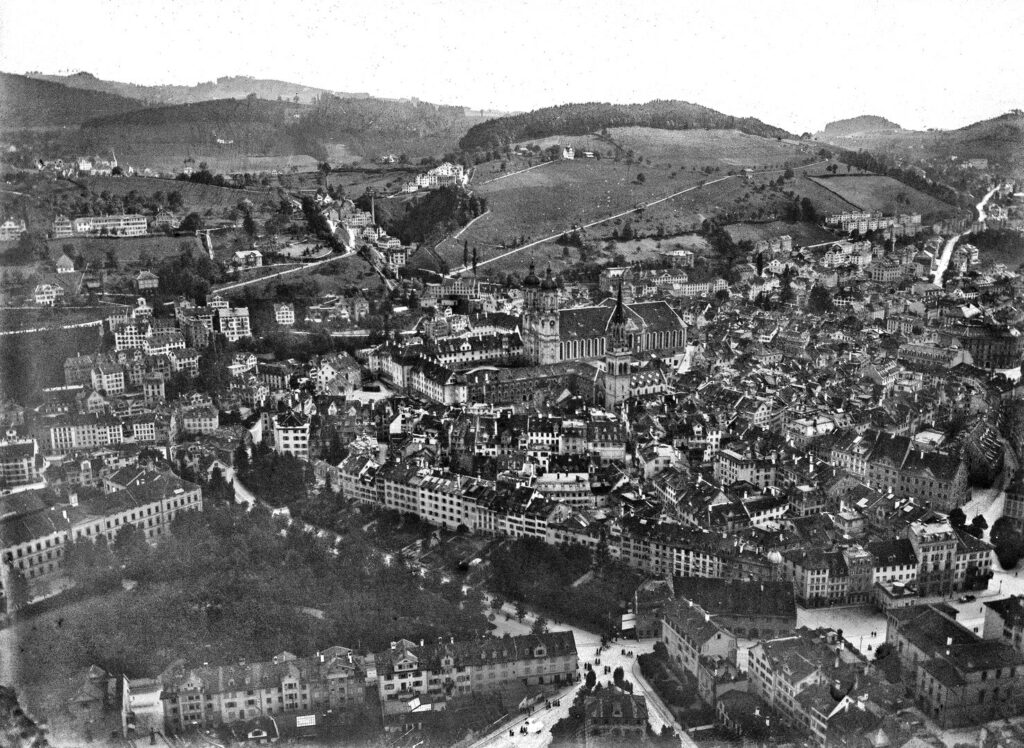 Widok St. Gallen około 1900 roku. Fot.: Eduard Spelterini, Domena publiczna/Wikimedia.